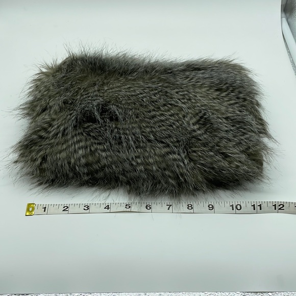 Ann Taylor Grey Fur Clutch NWT - Picture 6 of 10